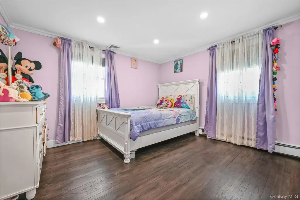 4185 Harriet Road Bethpage NY 11714