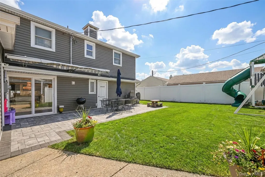 4185 Harriet Road Bethpage NY 11714