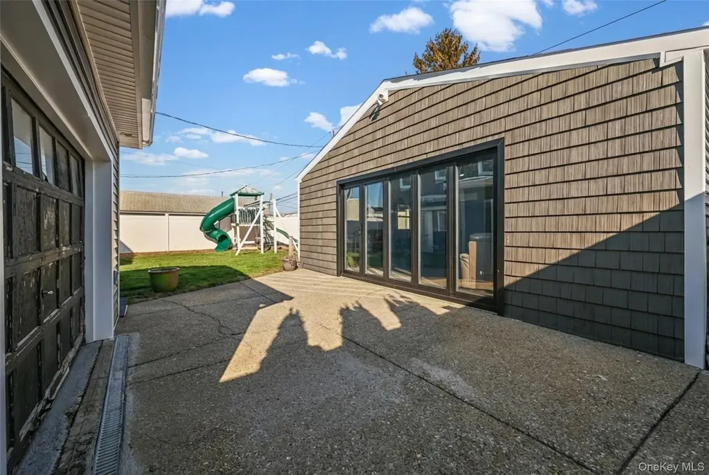4185 Harriet Road Bethpage NY 11714