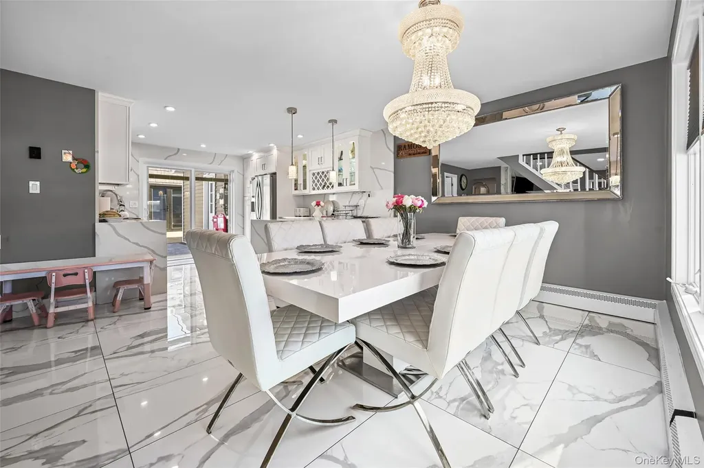 4185 Harriet Road Bethpage NY 11714