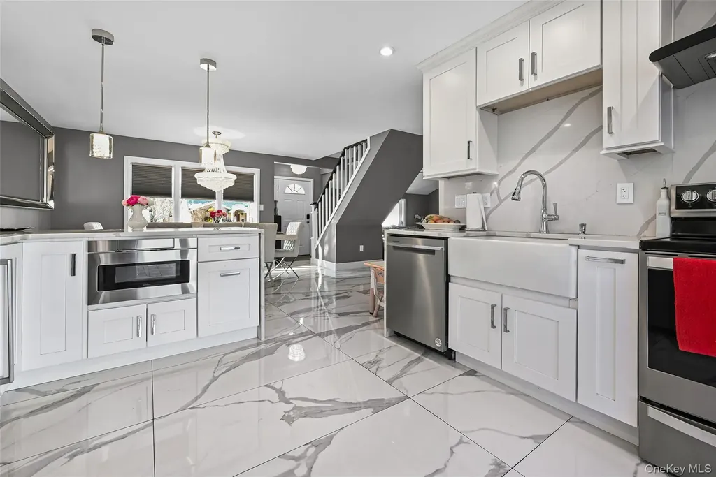 4185 Harriet Road Bethpage NY 11714
