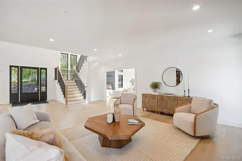 417 West Street Harrison NY 10528