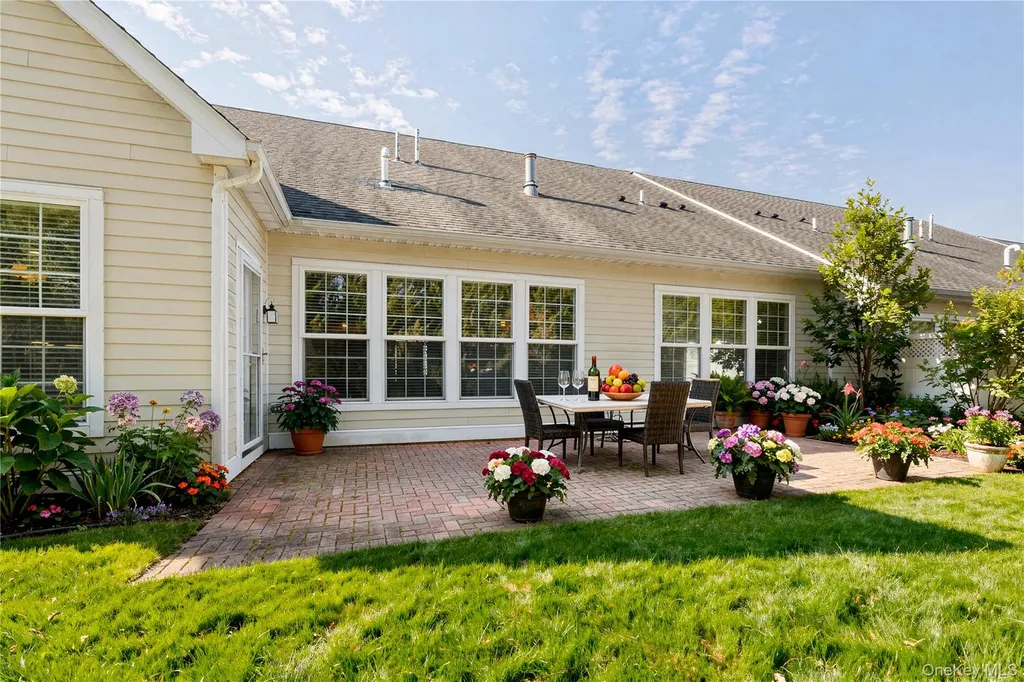 39 Kimberly Drive Westhampton NY 11977
