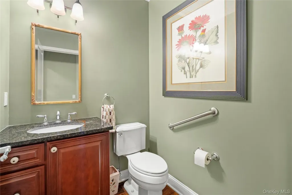39 Kimberly Drive Westhampton NY 11977