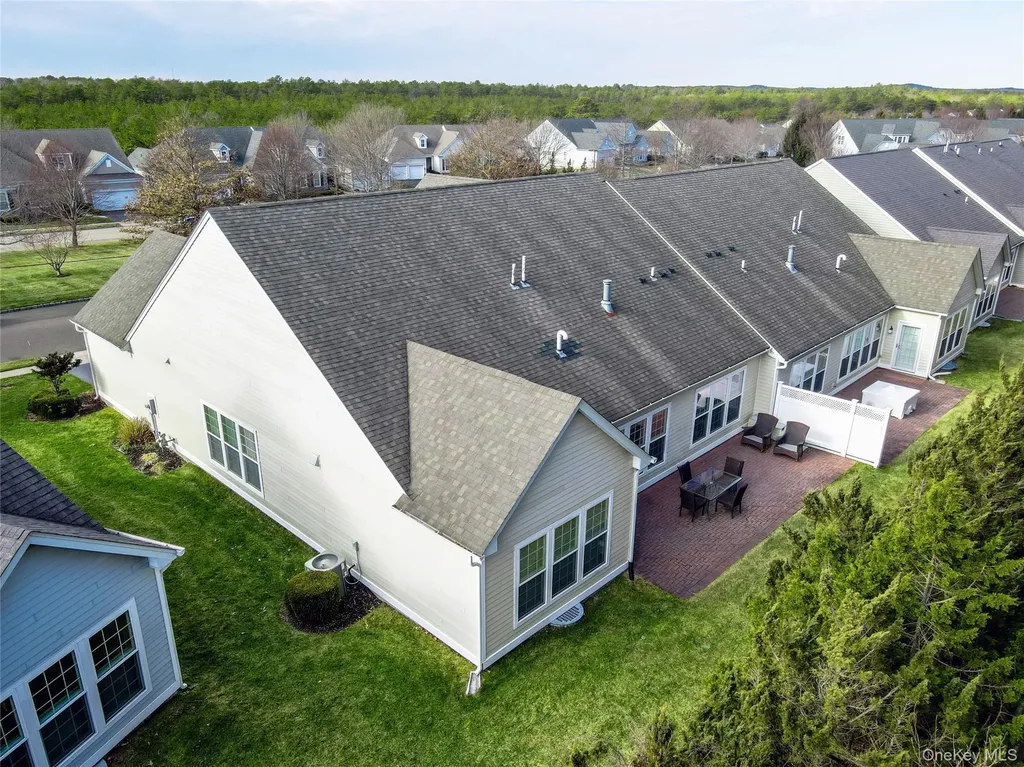 39 Kimberly Drive Westhampton NY 11977