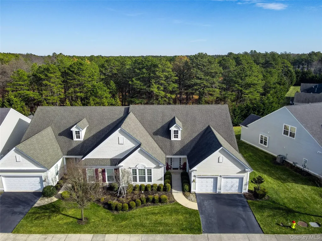 39 Kimberly Drive Westhampton NY 11977