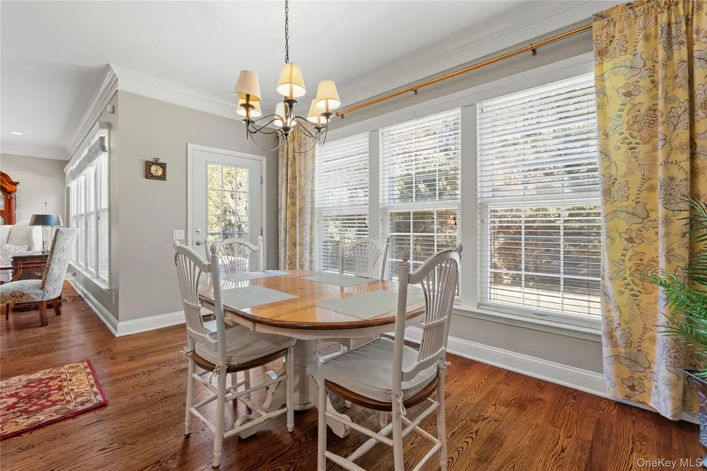 39 Kimberly Drive Westhampton NY 11977