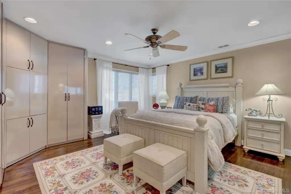 1993 Lowell Lane Merrick NY 11566
