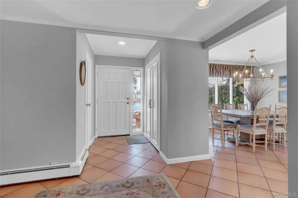 1993 Lowell Lane Merrick NY 11566
