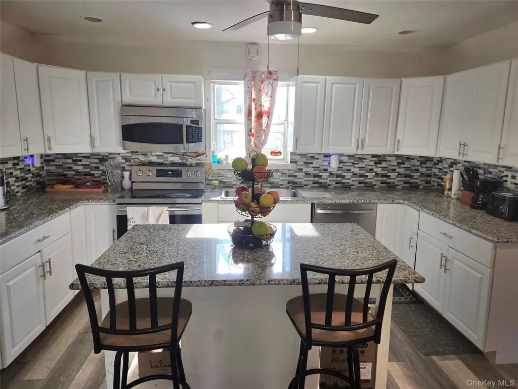 70 Breston Drive E Shirley NY 11967