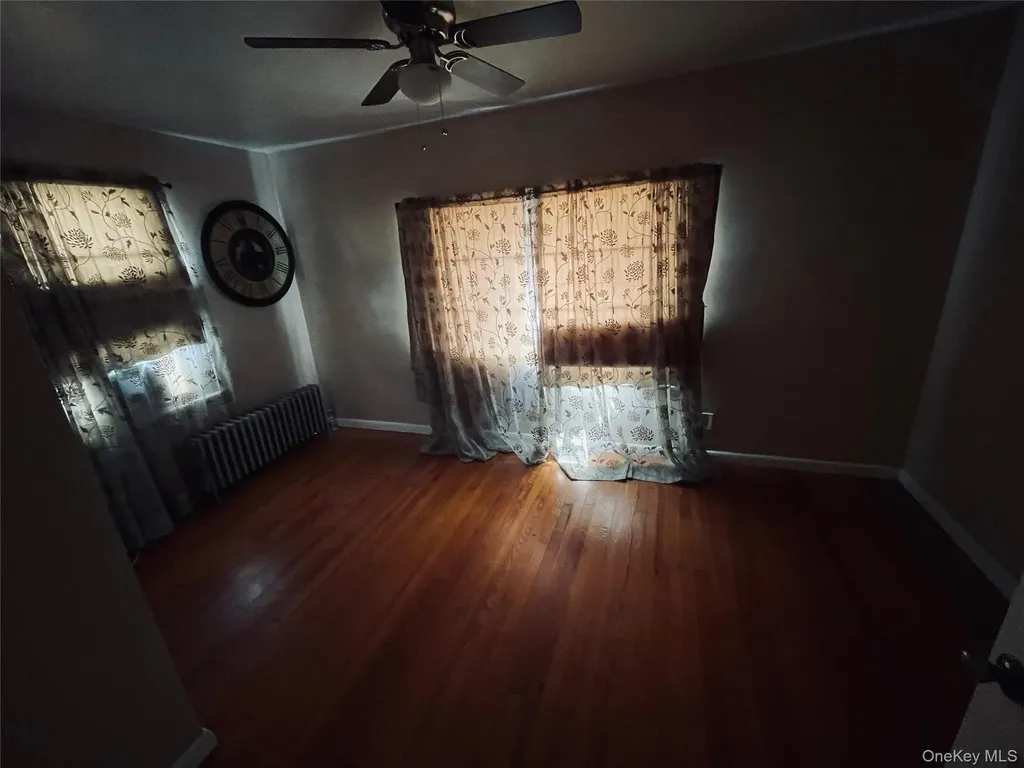 276 Benson Avenue Elmont NY 11003