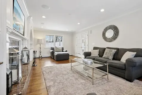 10 Foxwood Lane Thornwood NY 10594