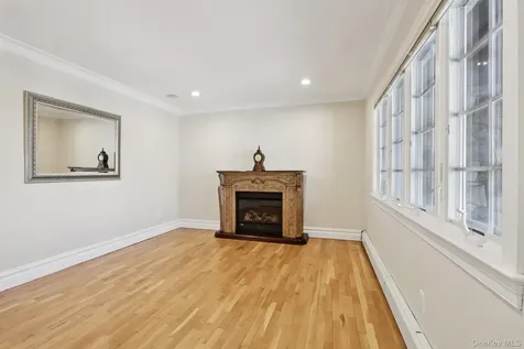 10 Foxwood Lane Thornwood NY 10594