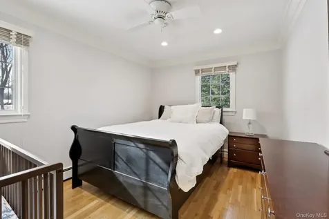 10 Foxwood Lane Thornwood NY 10594