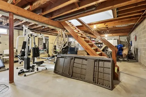 10 Foxwood Lane Thornwood NY 10594