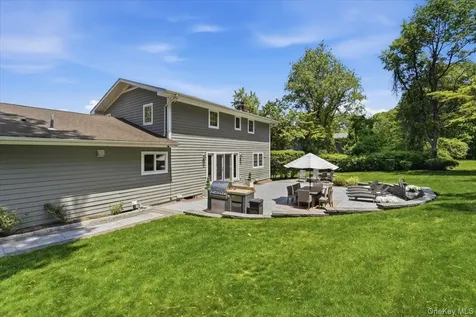 10 Foxwood Lane Thornwood NY 10594