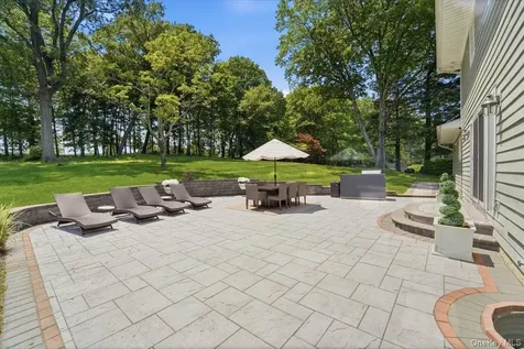10 Foxwood Lane Thornwood NY 10594