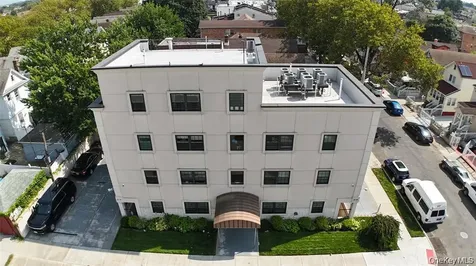 135-04 102nd Avenue Richmond Hill S. NY 11419