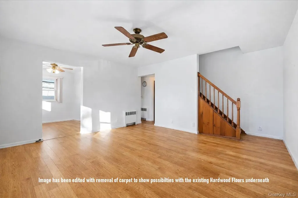 537 8th Avenue New Hyde Park NY 11040
