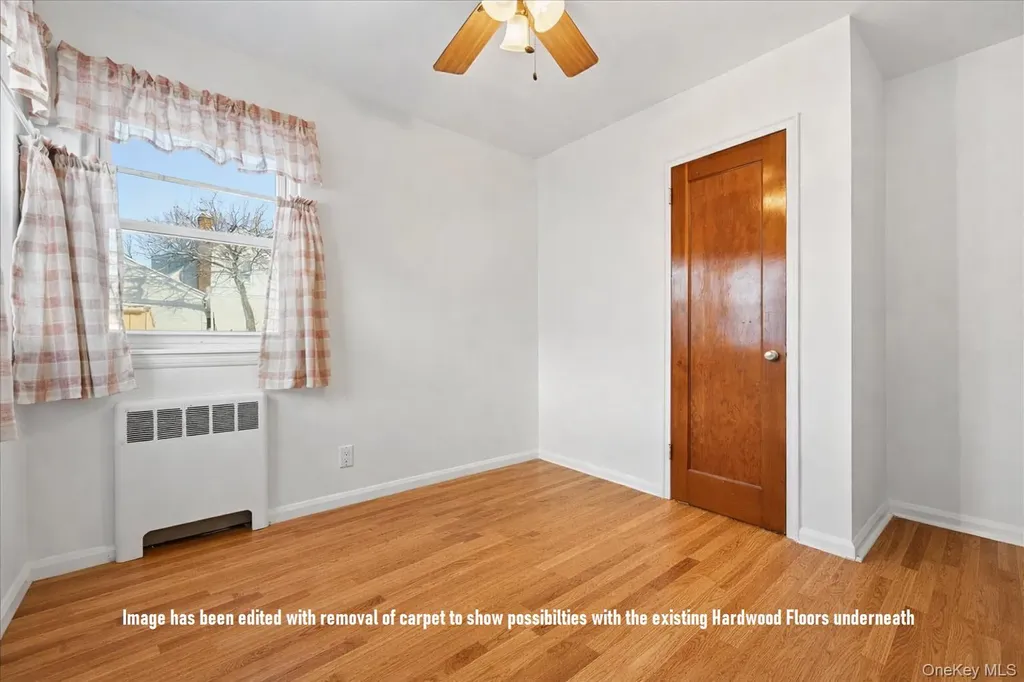 537 8th Avenue New Hyde Park NY 11040