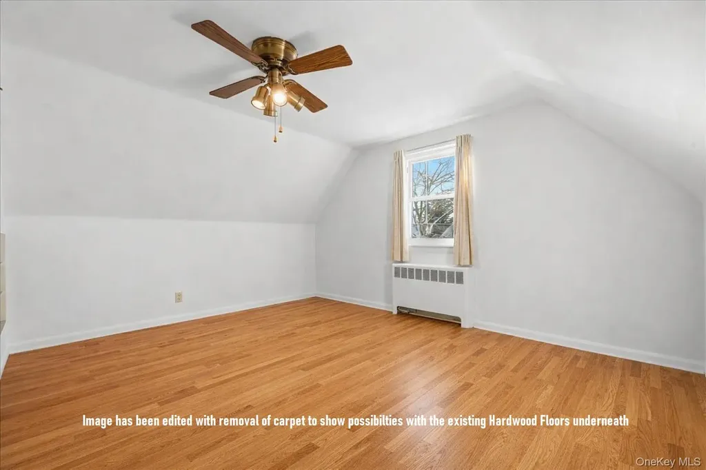 537 8th Avenue New Hyde Park NY 11040