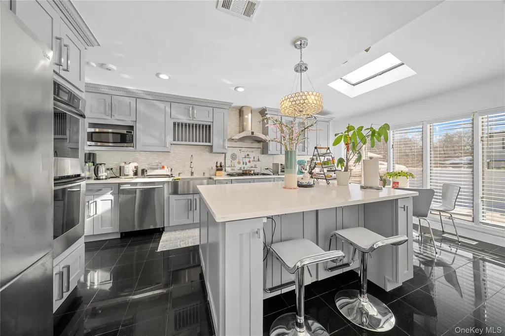 98 Birchwood Park Drive Jericho NY 11753