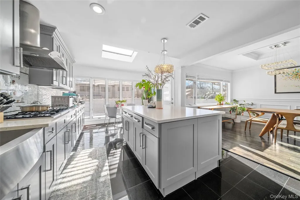 98 Birchwood Park Drive Jericho NY 11753