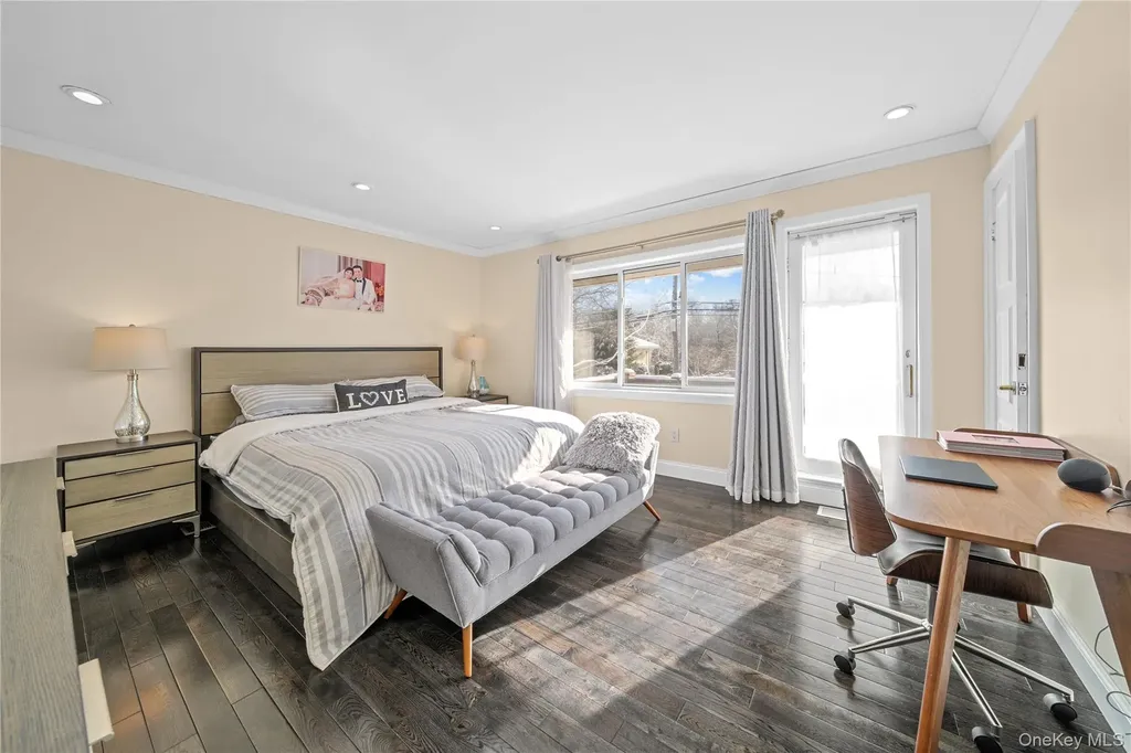 98 Birchwood Park Drive Jericho NY 11753