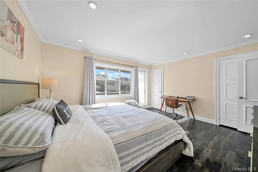 98 Birchwood Park Drive Jericho NY 11753