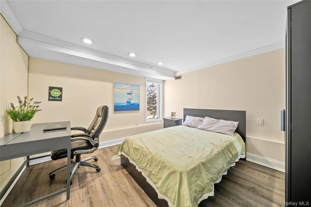 98 Birchwood Park Drive Jericho NY 11753
