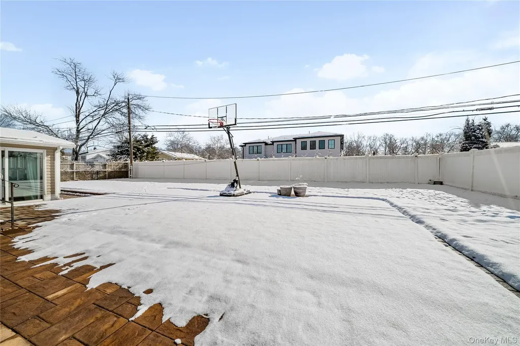 98 Birchwood Park Drive Jericho NY 11753
