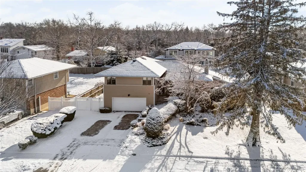 98 Birchwood Park Drive Jericho NY 11753