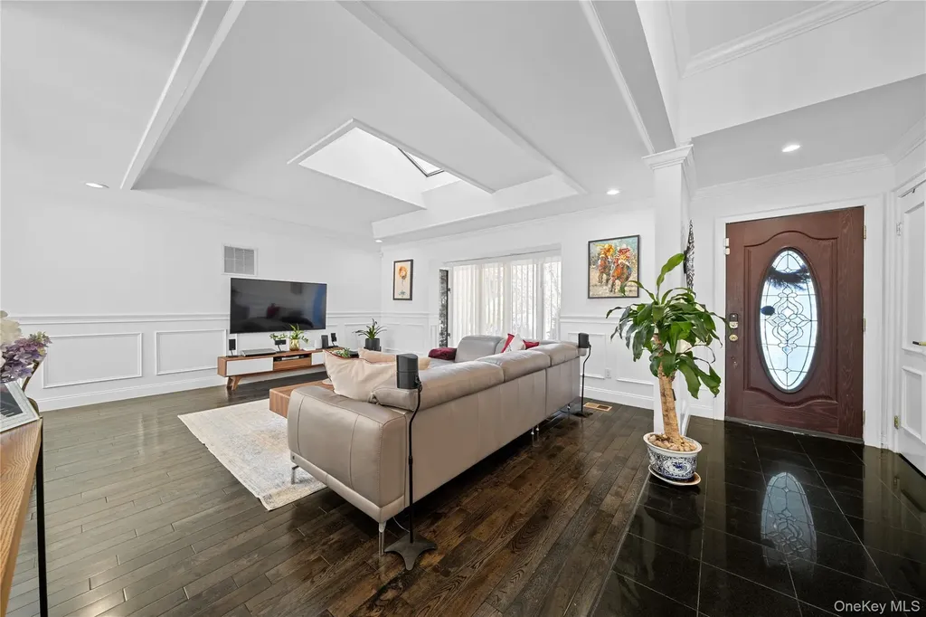 98 Birchwood Park Drive Jericho NY 11753