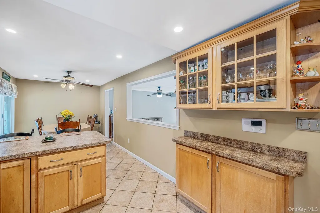 132 Gladstone Avenue West Islip NY 11795