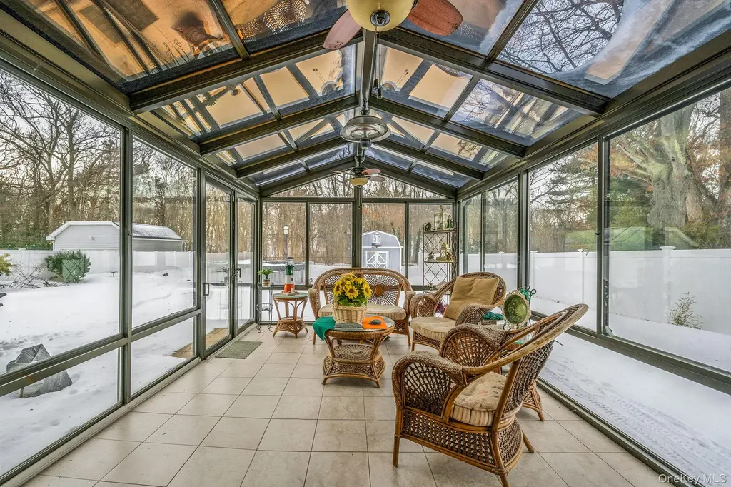 132 Gladstone Avenue West Islip NY 11795