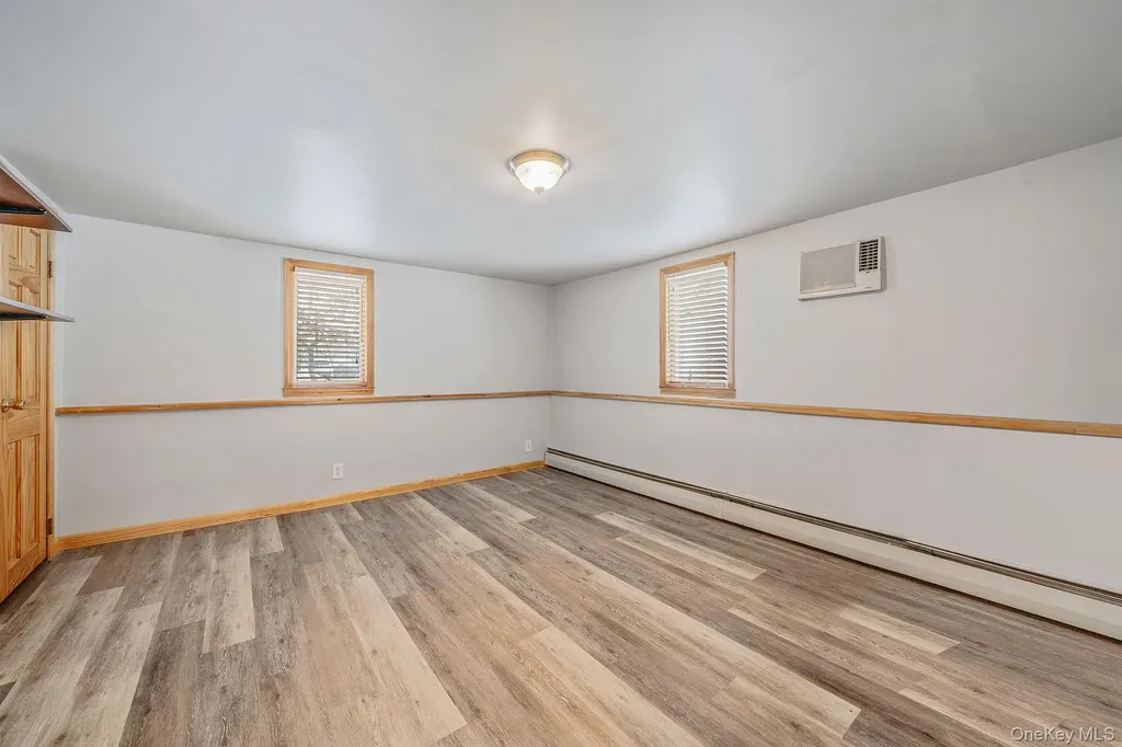 132 Gladstone Avenue West Islip NY 11795