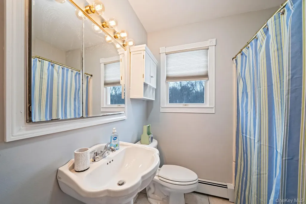 132 Gladstone Avenue West Islip NY 11795