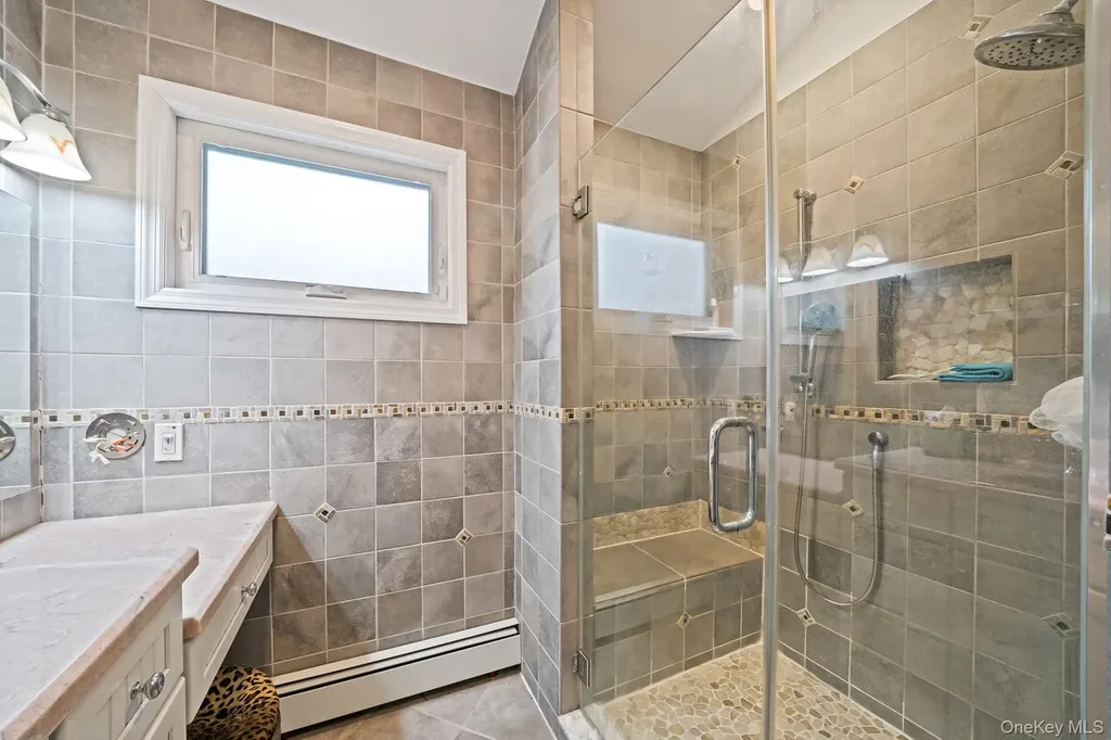 132 Gladstone Avenue West Islip NY 11795