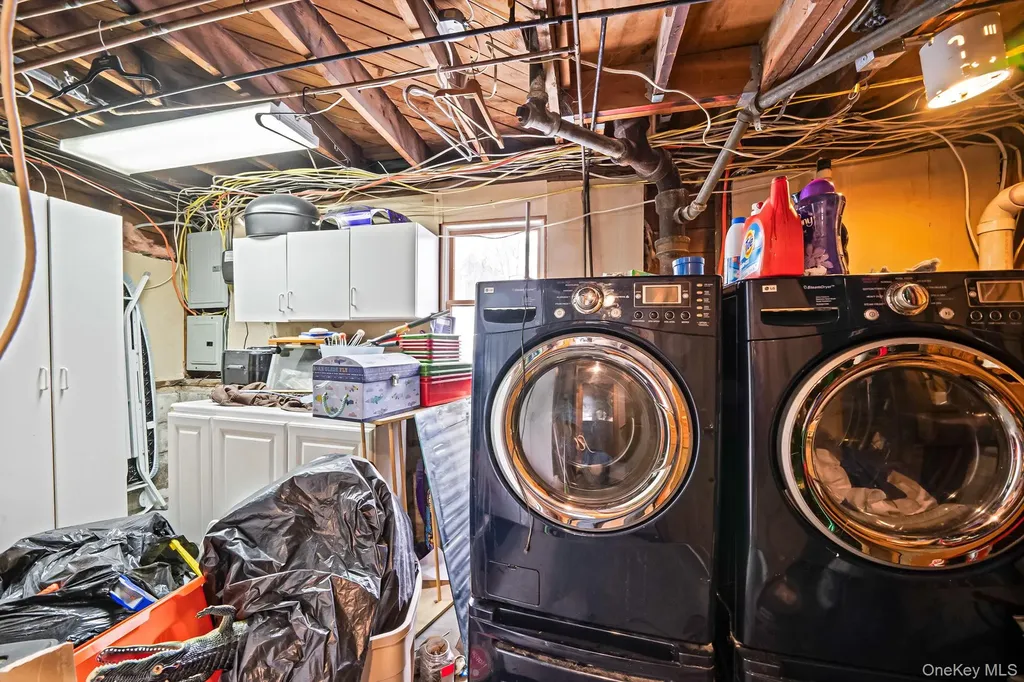 132 Gladstone Avenue West Islip NY 11795
