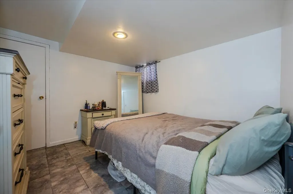 1917 Haight Avenue Bronx NY 10461