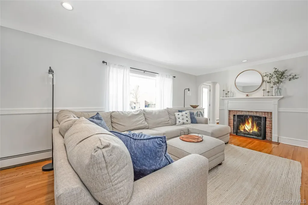36 Wingam Drive Islip NY 11751