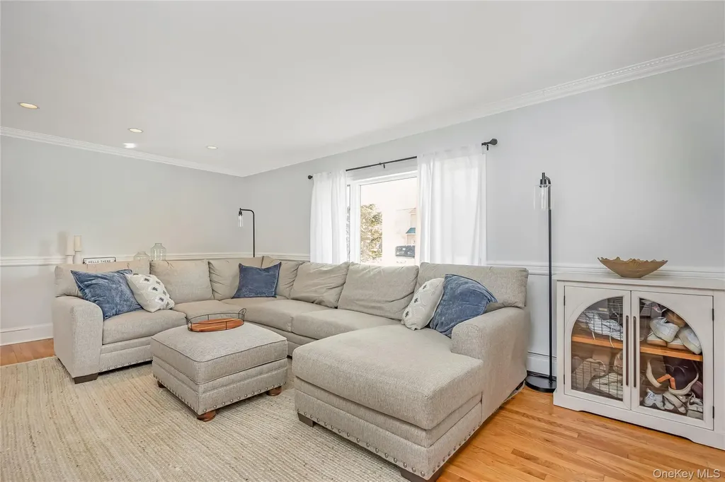 36 Wingam Drive Islip NY 11751