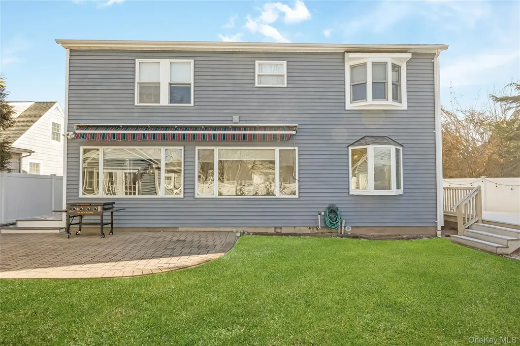 36 Wingam Drive Islip NY 11751