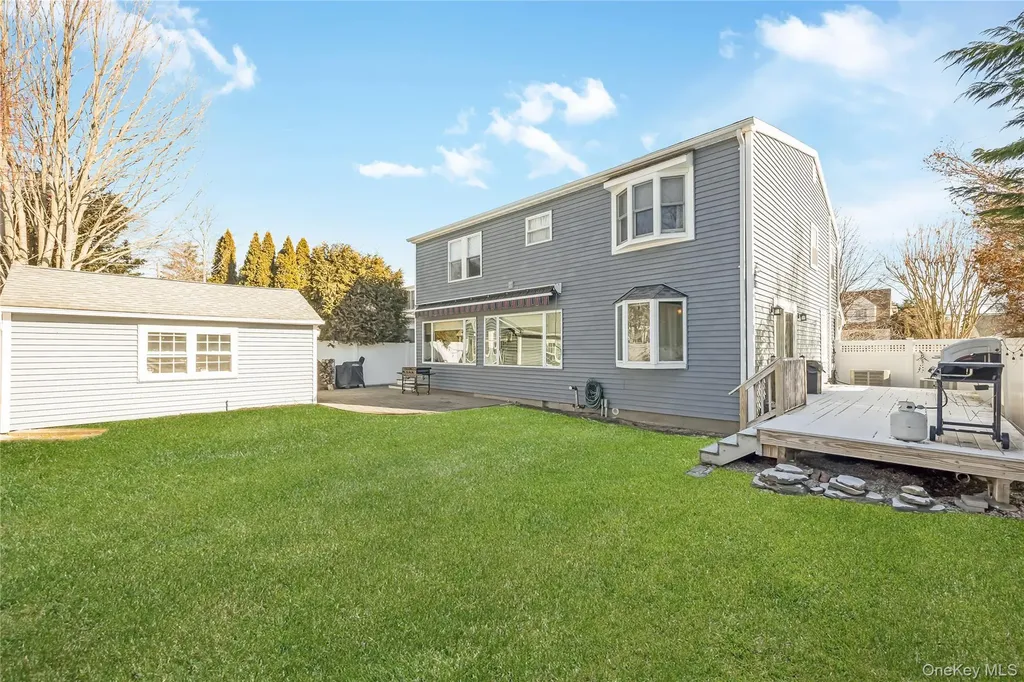 36 Wingam Drive Islip NY 11751