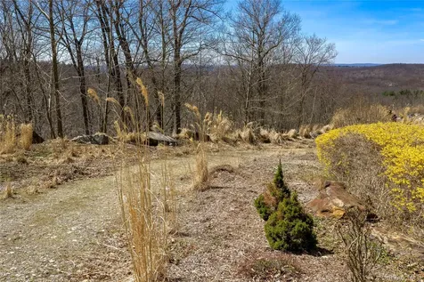 93 Settlers Hill Road Brewster NY 10509