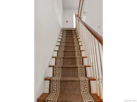 27 Brick Row Street Athens NY 12015