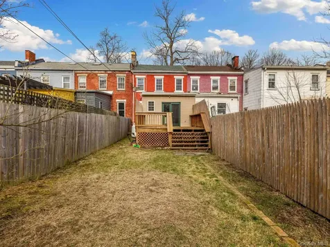 27 Brick Row Street Athens NY 12015