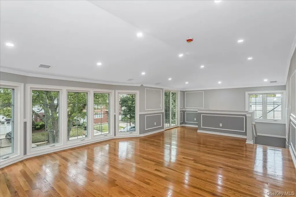 24336 Caney Road Rosedale NY 11422