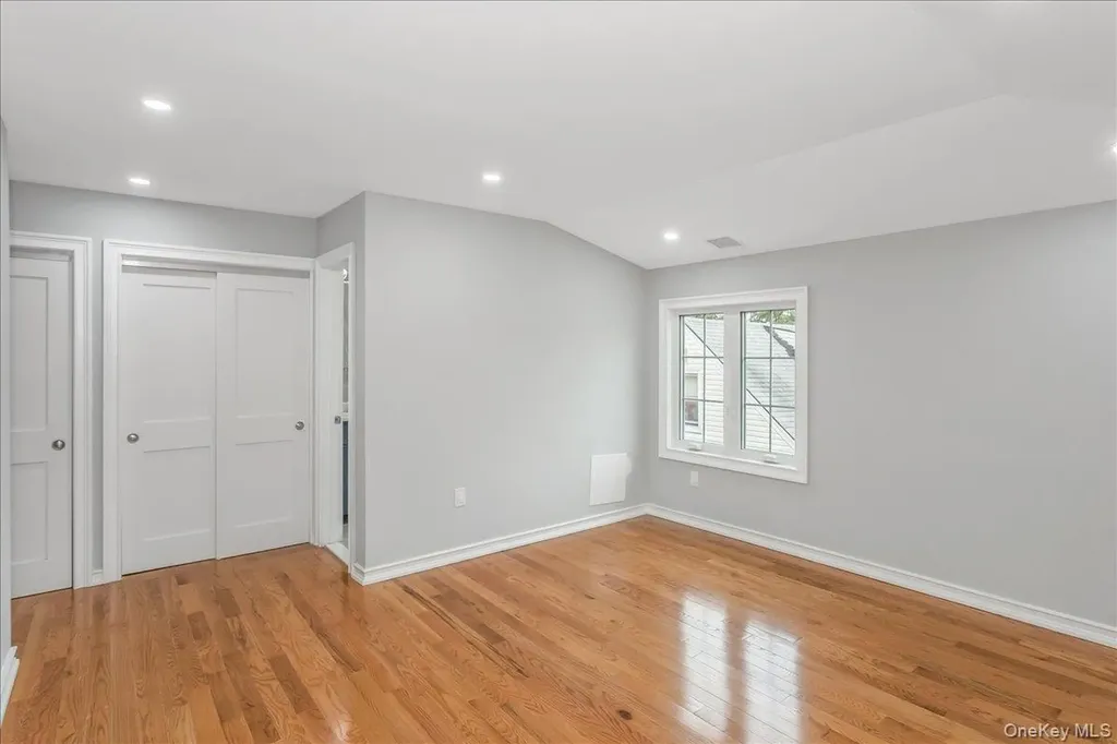 24336 Caney Road Rosedale NY 11422