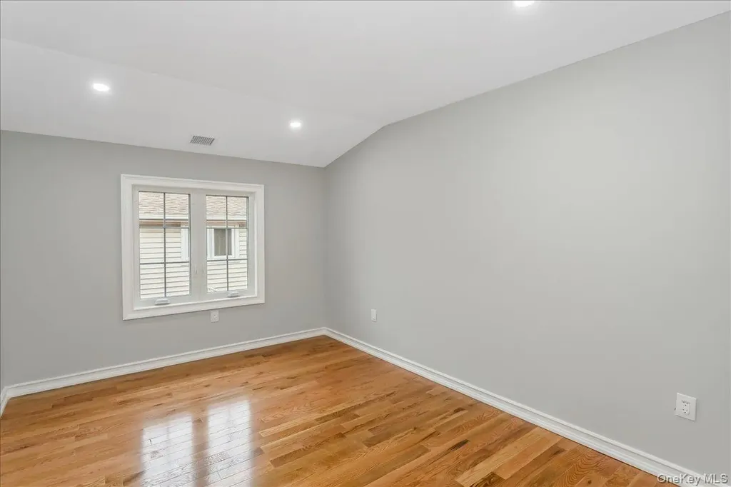 24336 Caney Road Rosedale NY 11422